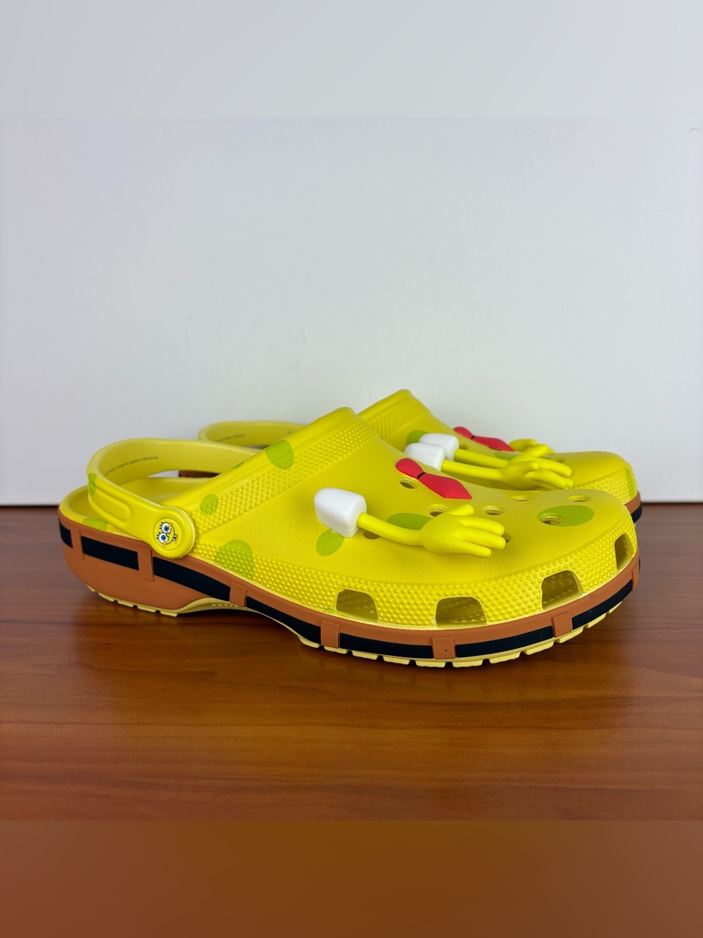 Crocs Classic Clog x SpongeBob SquarePants